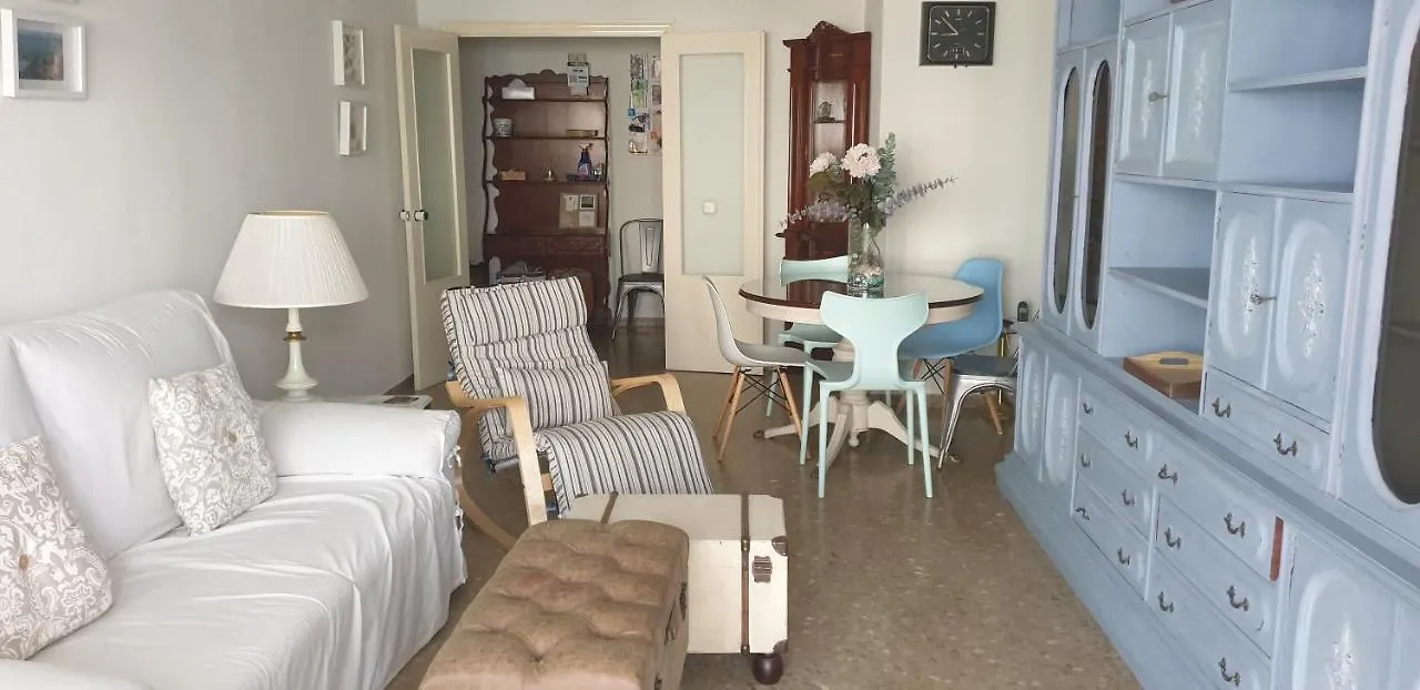 Piso 110M² En El Palo Con Parking Cerca De La Playa location